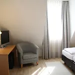 Wuerttembergischer Hof Otel Kirchheim unter Teck