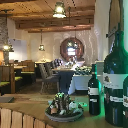 Hotel Wuerttembergischer Hof 2*