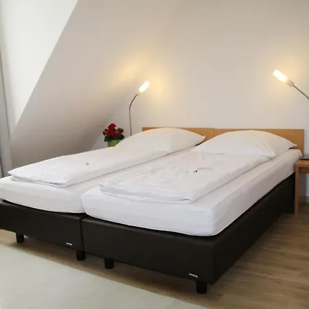 Hotell Wuerttembergischer Hof 2*