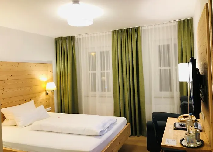 酒店 霍夫符腾堡舒适餐厅酒店 特克下的基希海姆