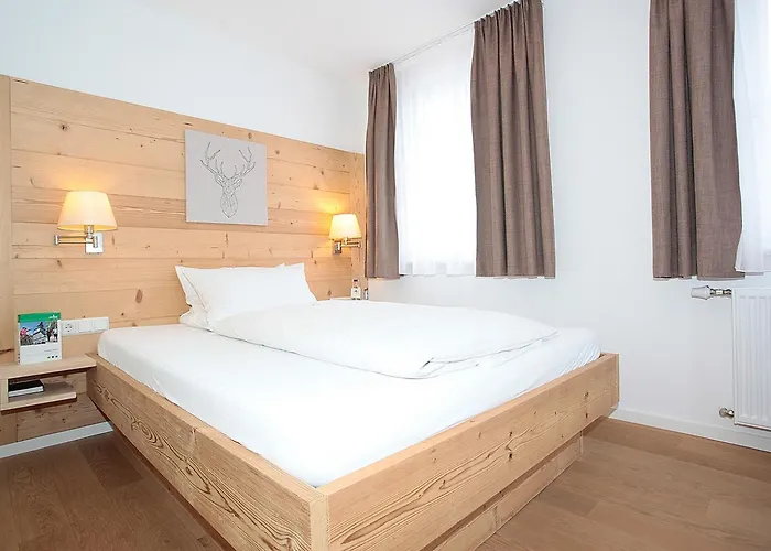 酒店 霍夫符腾堡舒适餐厅酒店 特克下的基希海姆